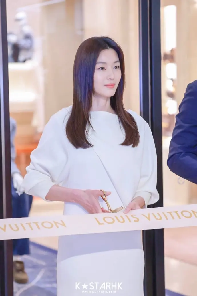 雯雅婷游戏下载界面截图